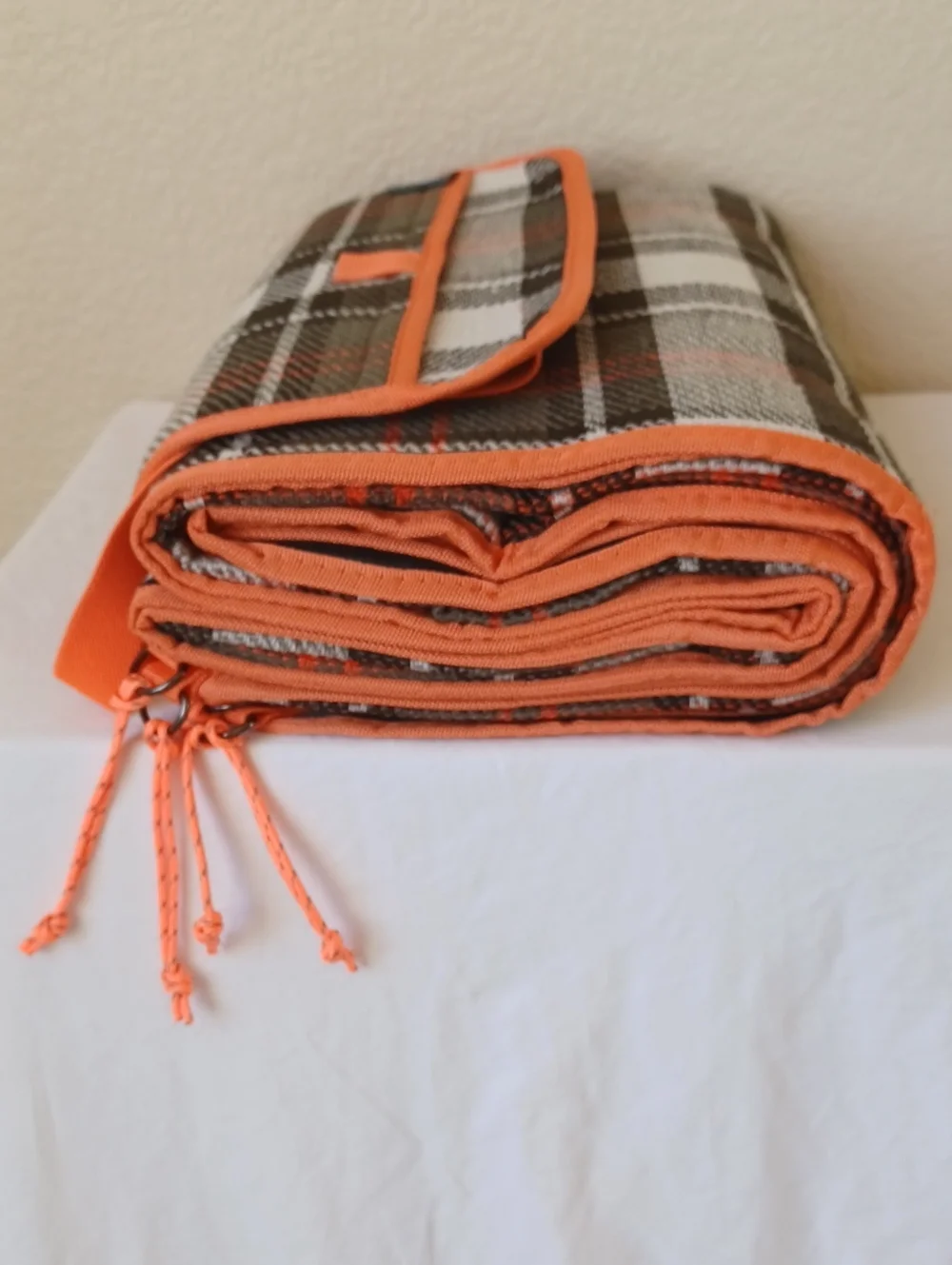 NWOT AAA Picnic Blanket Lightweight Green & Orange Plaid New Large 75